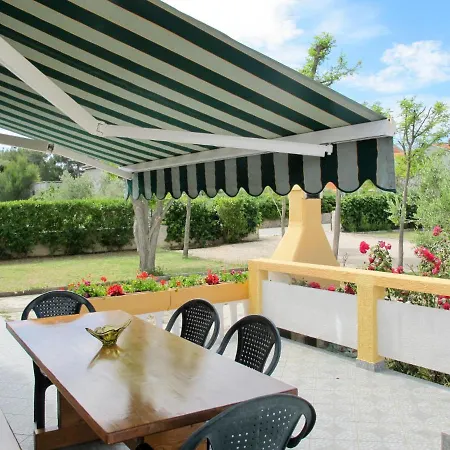 Holiday Joso - Vir100 Casa vacanze *